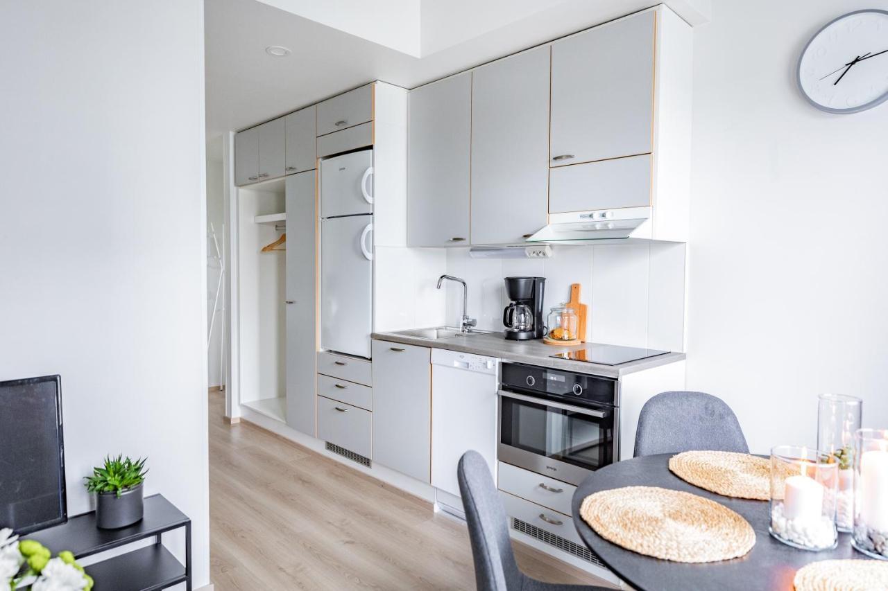 Arctic Blue City Suite Рованиеми Экстерьер фото